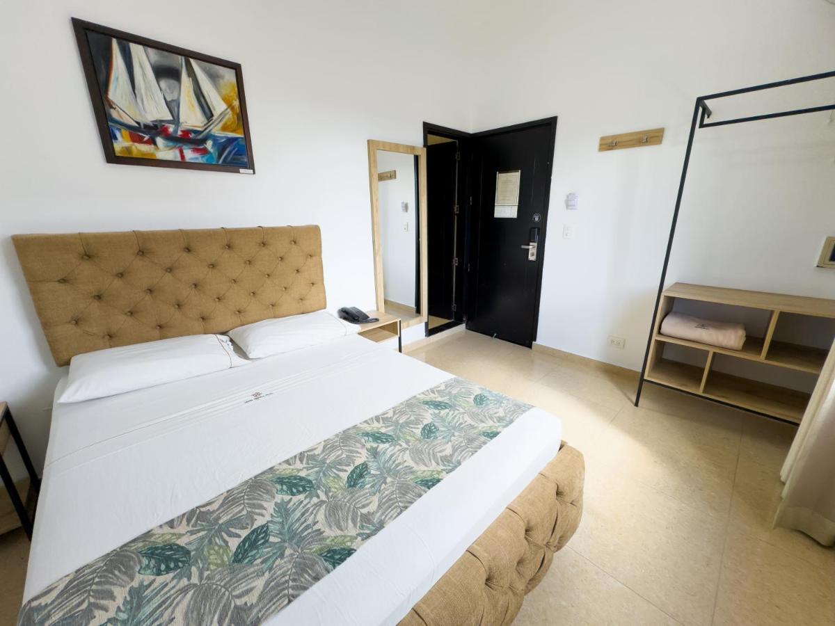 Hotel Central Plaza Medellin Итагуи Экстерьер фото