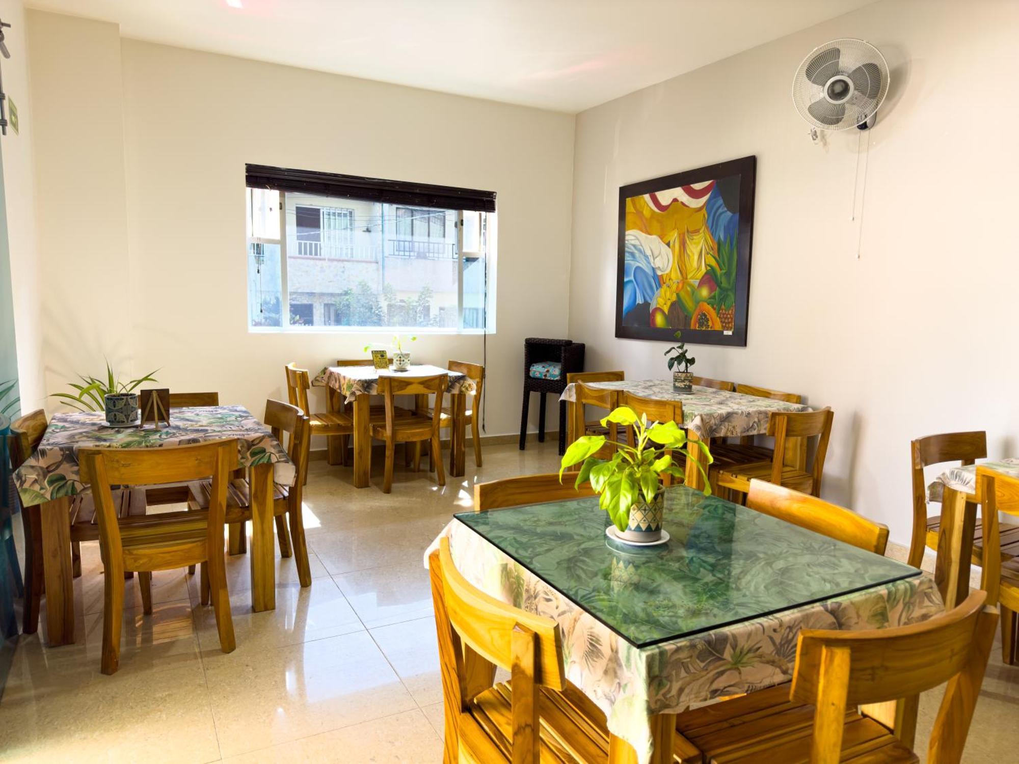 Hotel Central Plaza Medellin Итагуи Экстерьер фото