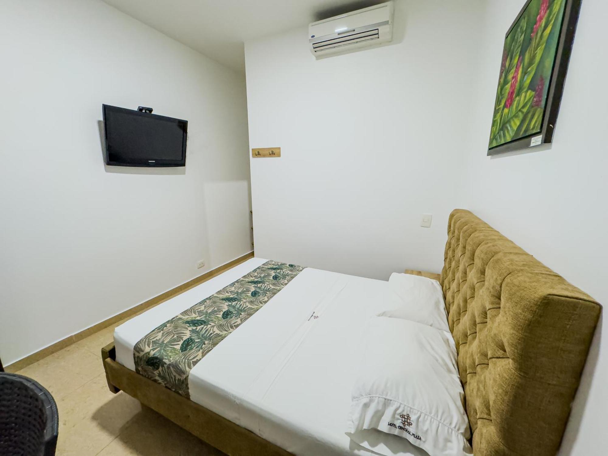 Hotel Central Plaza Medellin Итагуи Экстерьер фото