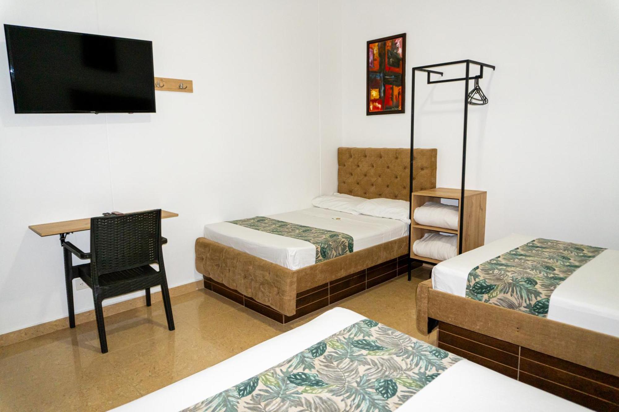 Hotel Central Plaza Medellin Итагуи Экстерьер фото