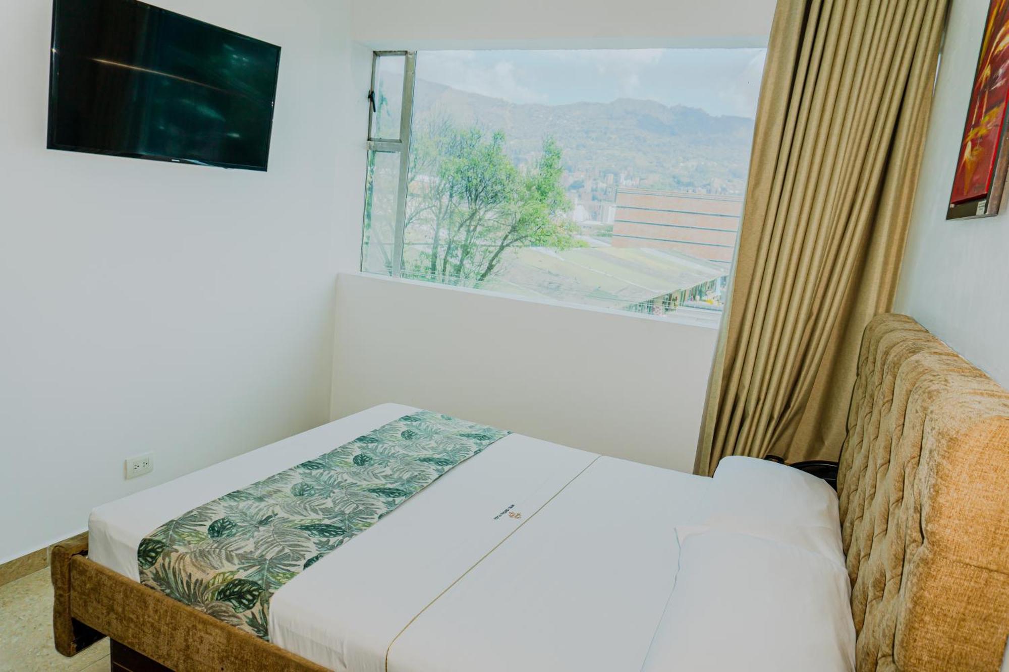 Hotel Central Plaza Medellin Итагуи Экстерьер фото